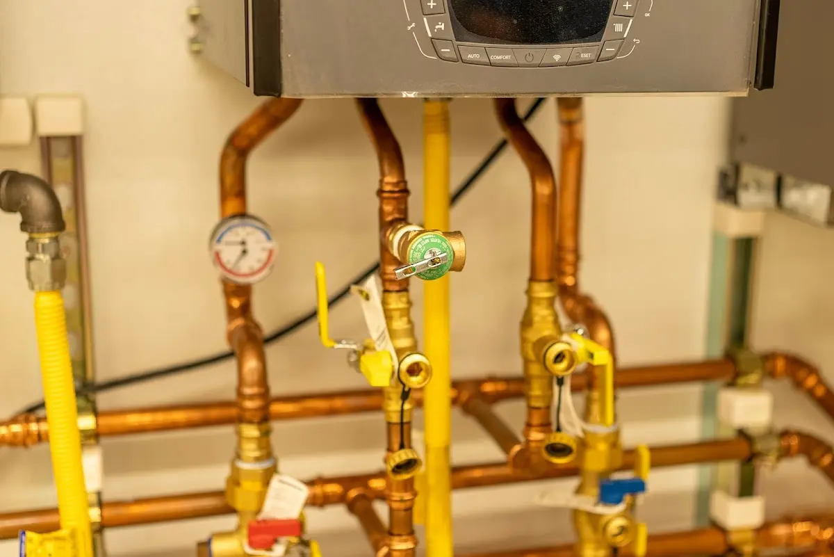 Licensed technician providing Emergency Plumbing for a homeowner in Weston